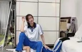 【芷晴】推荐-学生服帆布鞋虐舔狗学长【完整版】 G-210718-21