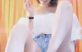 【汐雯】母狗在脚下犯贱 G-210724-32