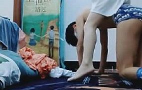 【樱樱学生主】学生装骑马-酸奶舔脚 G-210814-3