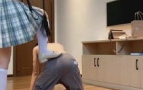 【奶园子】JK萝莉主白丝羞辱狗 G-210814-11