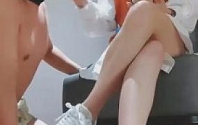 【奈奈】耐克小白鞋原味船袜羞辱/裸足碾压食物喂食