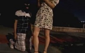 【乔安】户外路人经过也不能停下来舔脚 G-210825-5