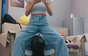 【暴力美学】AJ运动女生随意发泄 G-210822-24