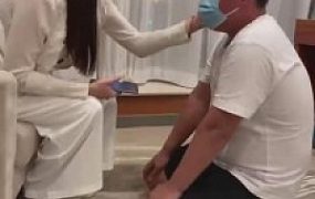 【牙乖乖】深夜被陪酒小妹调教