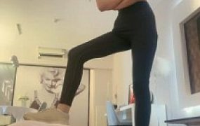 【萱萱】御姐高跟鞭打耳光捆绑狗