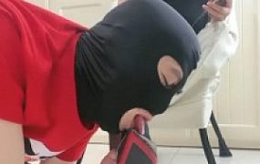 【Linda】细高跟薄丝袜羞辱狗