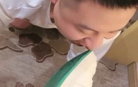 【悦主大人】夜跑后原味辱圈养奴