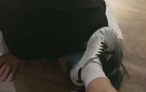 【夏夏S】学生S假期臭鞋袜羞辱调