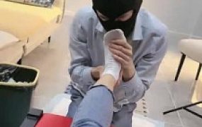 【初见】醉酒口水喂养贱狗/闻舔臭脚