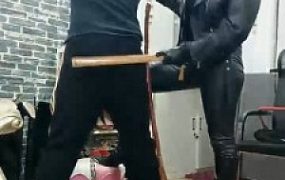 【咩主】吊绑狠踹抽狗