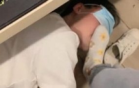 【嘟嘟】网吧专用舔脚狗