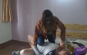 跆拳道美女人肉沙包