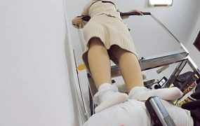 【婧児小主】晓G全语言帆布鞋脏白袜踩头顶 踩踹审讯处决 GP824E跟随 YC-220523-6