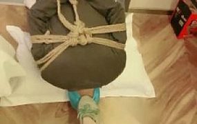 套路直播视频【美离子】虐玩捆绑狗【完整版】