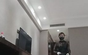 套路直播视频【多多】骑马+恋足+踢踹专场