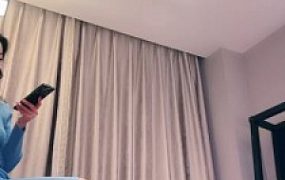 套路直播视频【禾末】白领高跟踢裆虐打/运动鞋踩踏