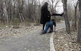 【冷柔】公园暴踢老贱狗，暴力耳光