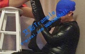 【责骂后的脚责金僦】