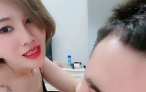 套路直播视频【美丝大大】吐口水拉丝诱惑