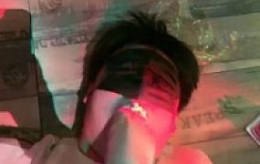 套路直播视频【萝莉刑】KTV踩绿帽喂食