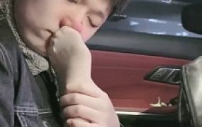 套路直播视频【强抚】车内疯狂舔原味肉丝jio