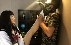 长腿女神的羞辱