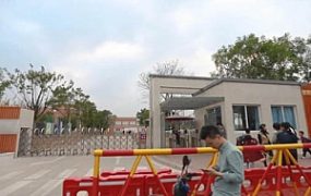 〖H.P.L栖心之栈〗—小太妹欺凌校园保安