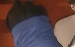 vivi,跨年夜车展遛狗