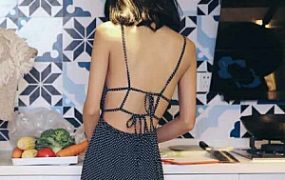 新人歆凝暴跳踩头踢裆