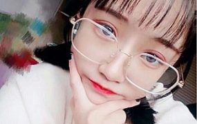 【菲主】棉白过膝袜蹦跳踩踏贱狗！