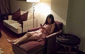 妍女王致命鞋跟暴力踹M 暴力虐打大耳光