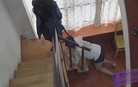 小刚流浪记第3集小刚被遗弃,继续被女教师收留 下集