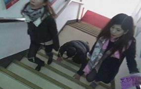 【品丝阁】农家院羞辱贱狗