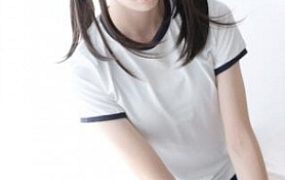 超美小萝莉-手撕黑丝袜秀美足