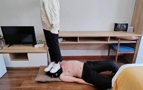 【00后小彤】脏空军新年第一次踩哥哥 YC-230127-8