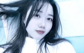 【00后蕬小乃】女M日常除臭丝袜脚和裸足 YC-221230-2