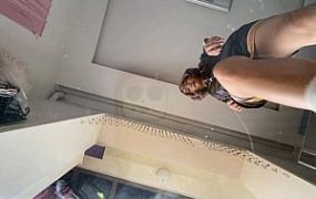 【芊芊】POV脏袜裸足踩脸