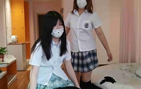 jk学生妹双人骑马，全体重踩踏 YC-220424