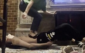 【彼岸花】KTV性感高跟鞋暴踩毯子 YC-220313-7