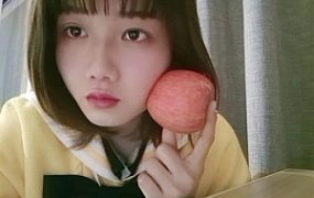 【00后蕬小乃】全体重踩踏瘦小女M YC-220202