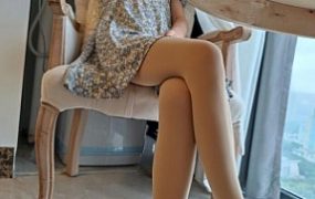 【00后蕬小乃】双人无情践踏双女M YC-211026