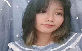 【00后蕬小乃】原味白丝恋足玩下体，脚喂食