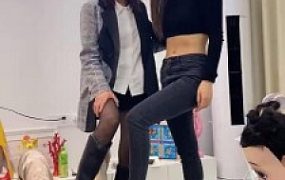 套路直播视频【术术】城市表姐和农村表妹