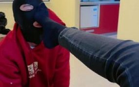 套路直播视频【艾琳175】面试家奴测试/踩踏/舔靴/耳光