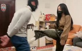 套路直播视频【奈奈生】小白鞋棉袜/暴力踢裆/转胯