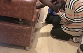 套路直播视频【月月大S】双母畜-精神小妹反被虐/强制舔/喂圣水