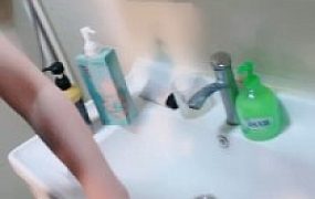 套路直播视频【美丝大大】带闺蜜入圈调/强迫喝圣水/滴蜡/美腿诱惑【双视角版】bf24800