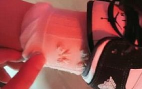 套路直播视频【貂蝉】真实-开发闺蜜做狗/叼袜子舔脚