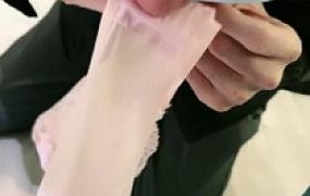 套路直播视频【艾丝冷S】晨起伺候妈妈舔鞋底/闻舔原味