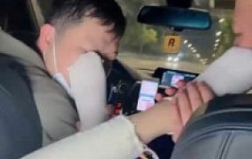 套路直播视频【伊晨】姐妹花开发滴滴司机做狗